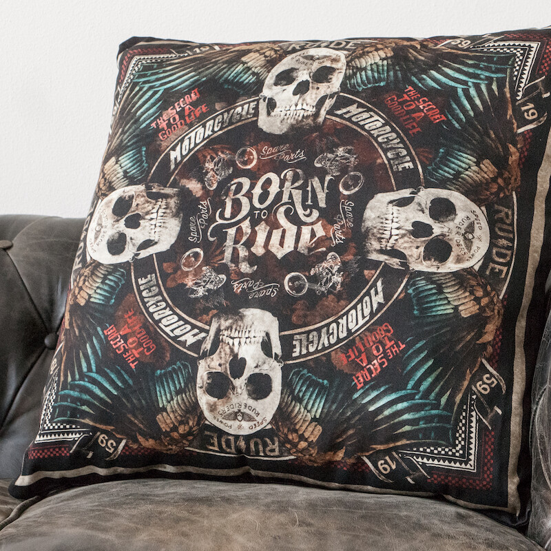 Cuscino Flying Skull